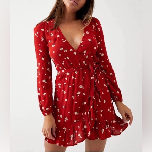 Billabong ♥️ Lovin You Ruffle Floral Wrap Mini Dress - Picture 2 of 16
